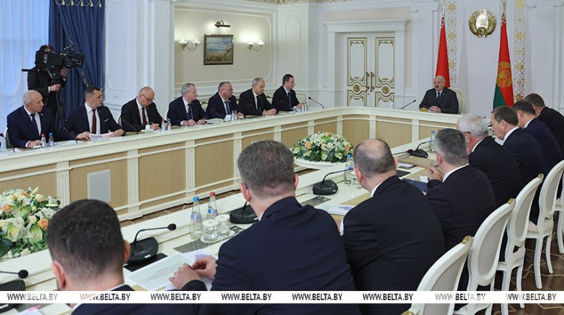 Лукашенко программа развития Беларуси до  года должна быть действенной и без прожектерства